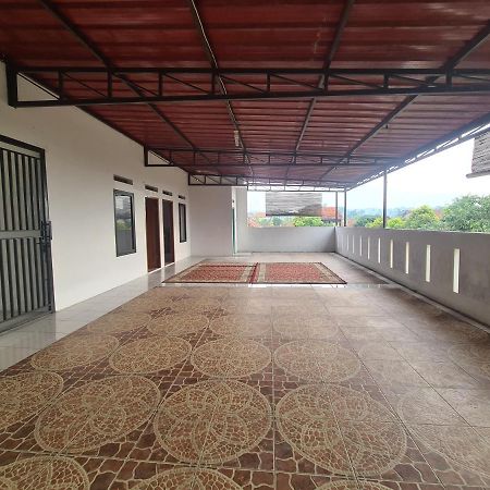 Kampung Istal Villa Pamijahan Богор Екстер'єр фото