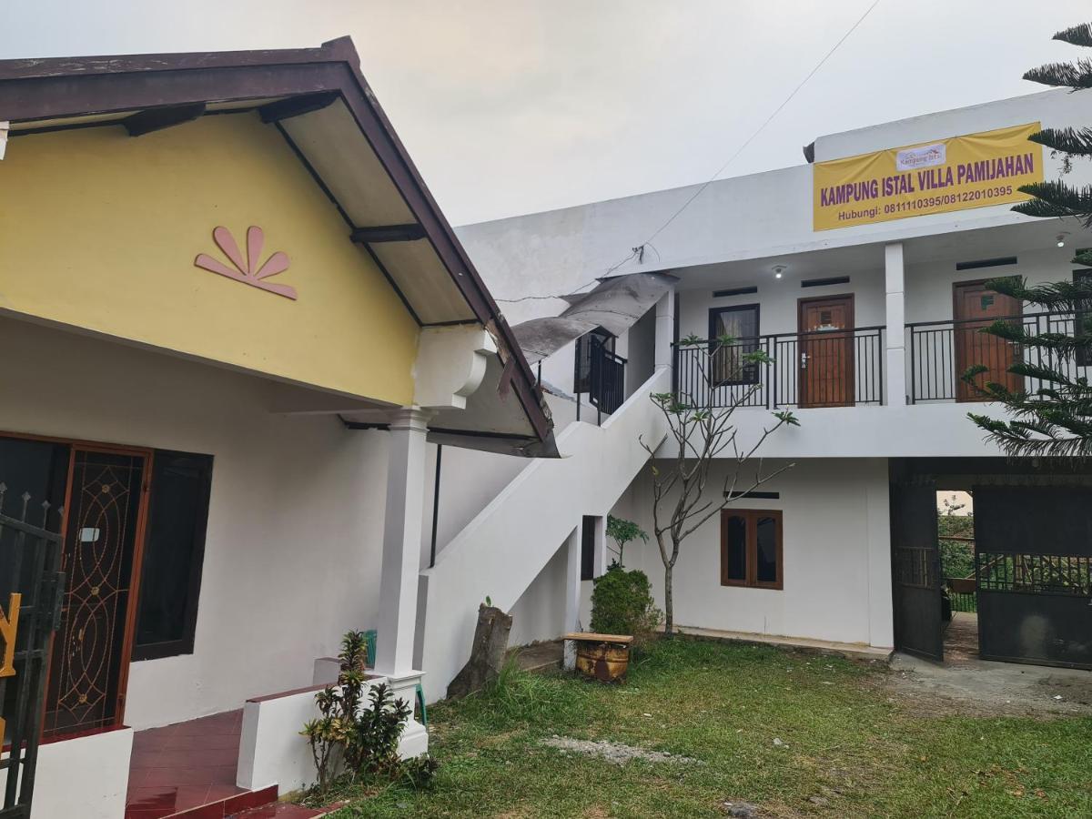 Kampung Istal Villa Pamijahan Богор Екстер'єр фото