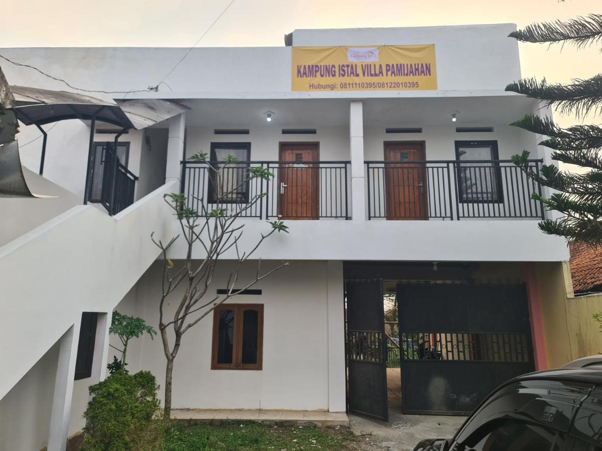 Kampung Istal Villa Pamijahan Богор Екстер'єр фото